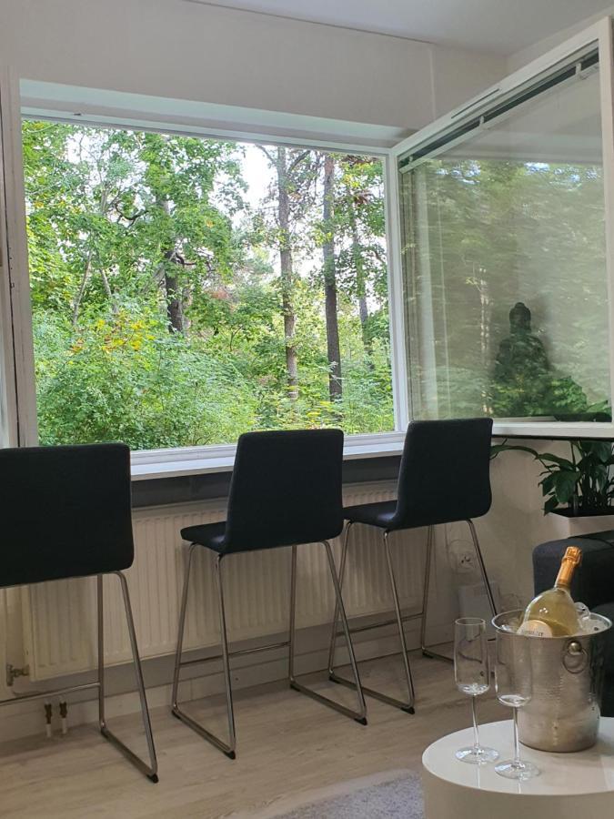 Close To The Metro And The Beach!!! With A View Of The Scandinavian Forest 斯德哥尔摩 外观 照片