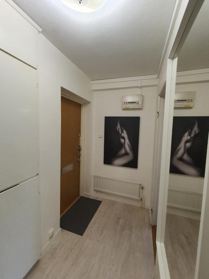 Close To The Metro And The Beach!!! With A View Of The Scandinavian Forest 斯德哥尔摩 外观 照片
