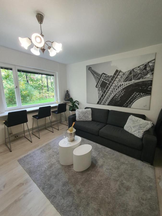 Close To The Metro And The Beach!!! With A View Of The Scandinavian Forest 斯德哥尔摩 外观 照片